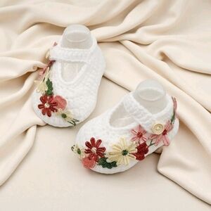 Floral Embroidered White Baby Shoes